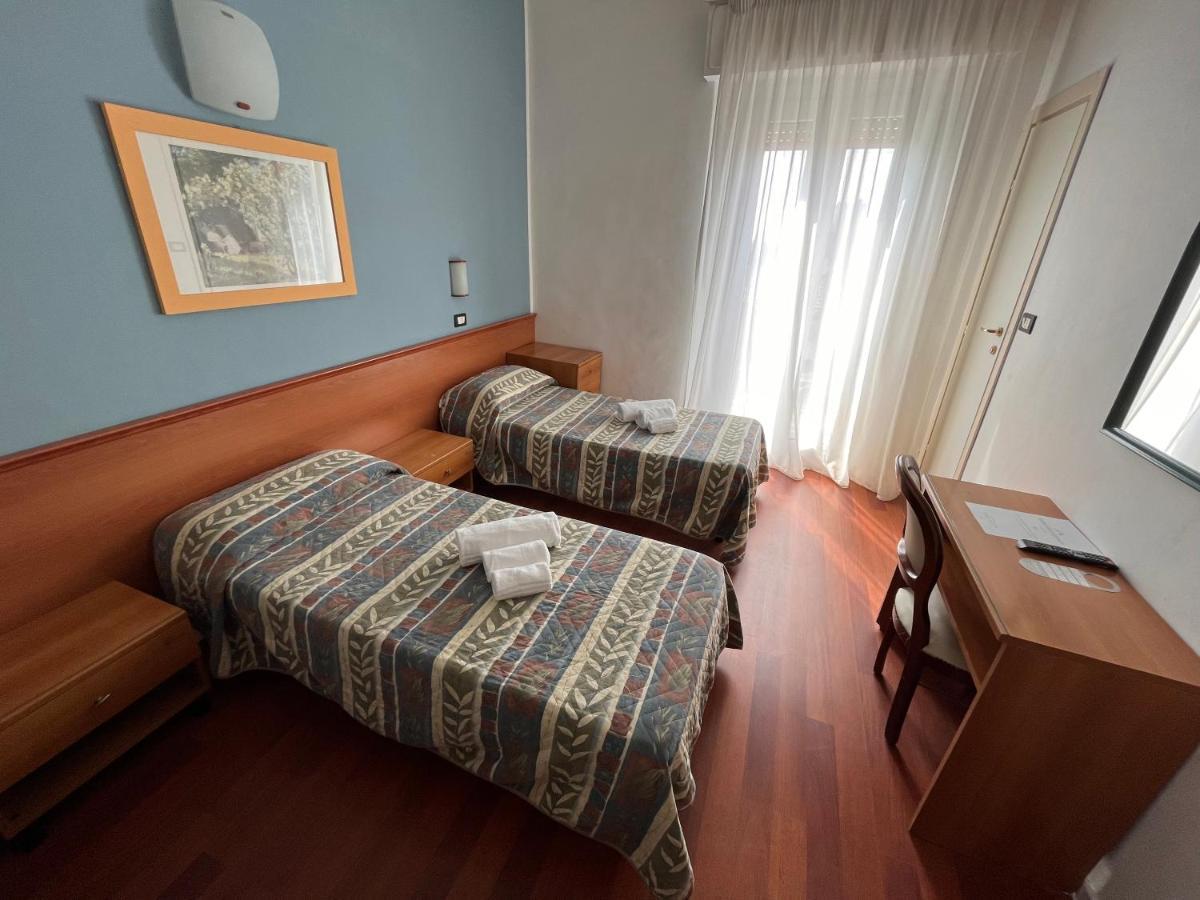 Hotel Stella D'Italia - Nuova Gestione Rimini Exterior foto